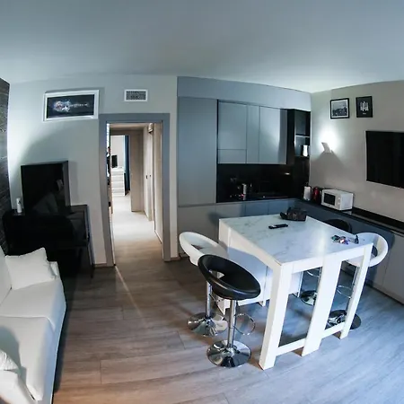 Apartment Bubi House Moscova Milan